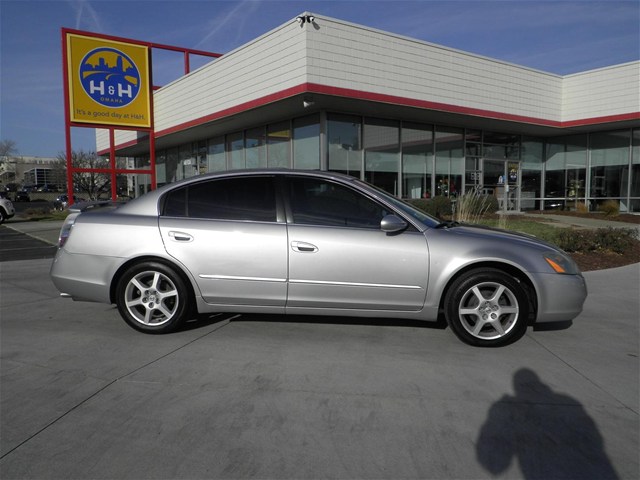 Nissan Altima 2003 photo 1
