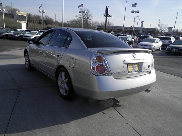 Nissan Altima 2003 photo 3