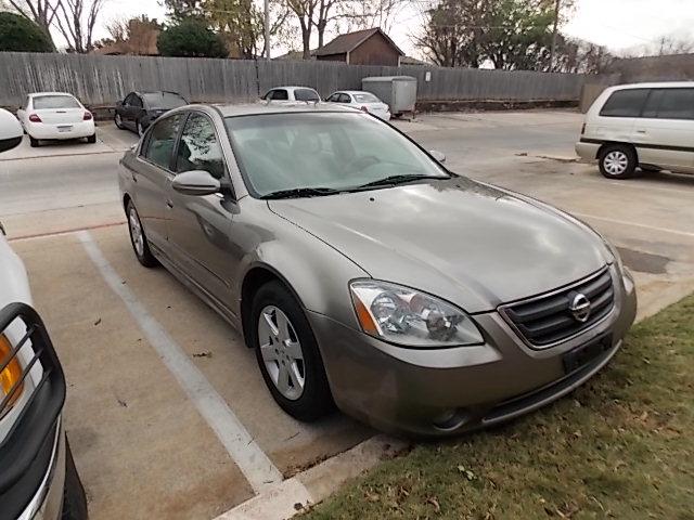 Nissan Altima Unknown Sedan