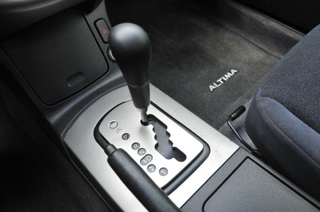 Nissan Altima 2003 photo 16