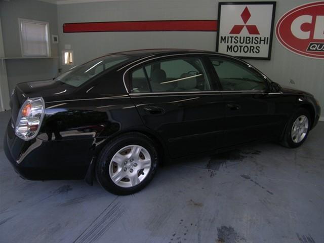Nissan Altima 2003 photo 4