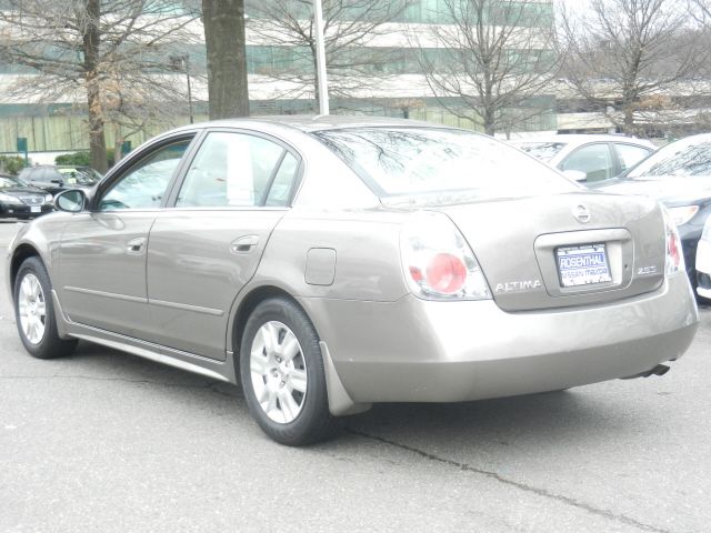 Nissan Altima 2003 photo 2