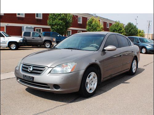Nissan Altima 2003 photo 3