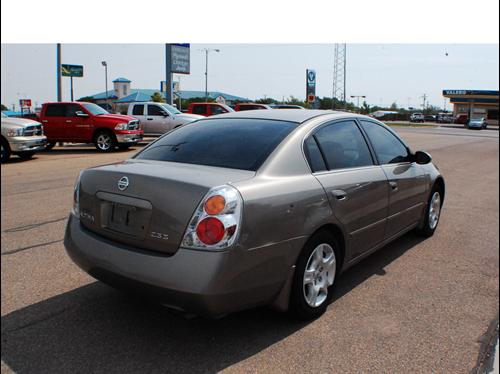 Nissan Altima 2003 photo 5