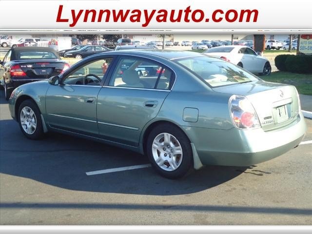 Nissan Altima 2004 photo 2