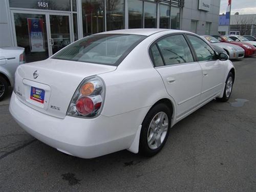 Nissan Altima 2004 photo 2