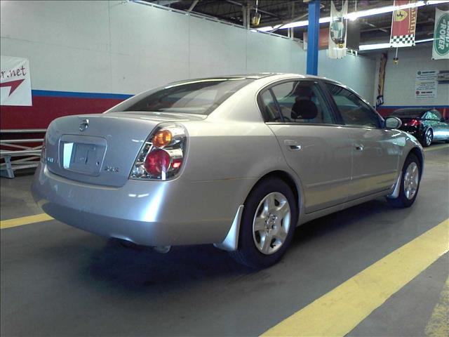 Nissan Altima 2004 photo 1