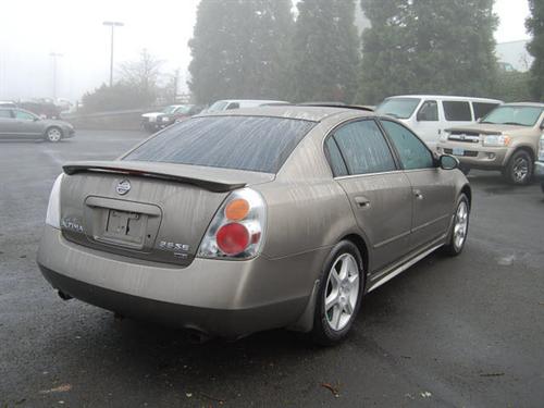 Nissan Altima 2004 photo 2