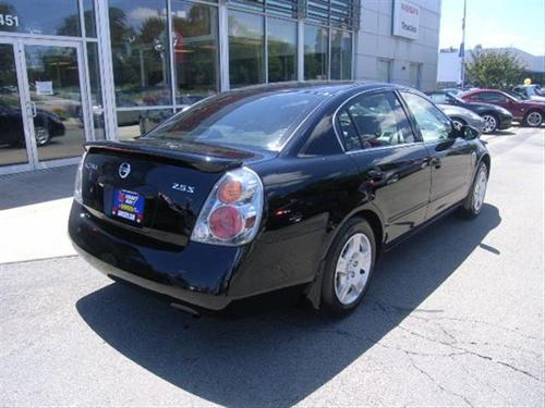 Nissan Altima 2004 photo 2