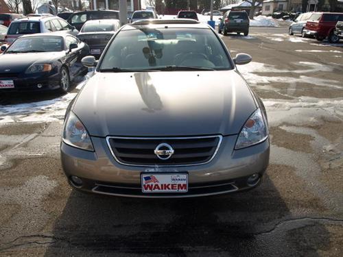 Nissan Altima 2004 photo 1