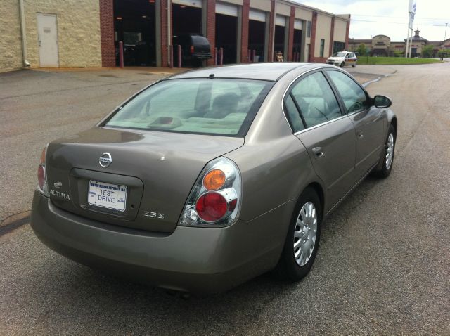 Nissan Altima 2004 photo 4
