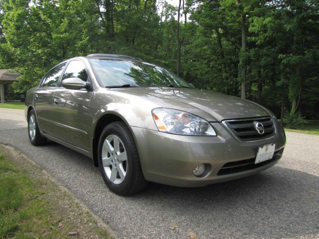 Nissan Altima 2004 photo 1