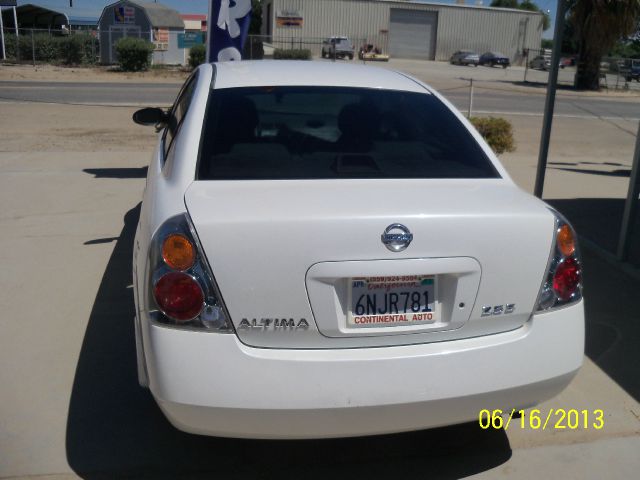 Nissan Altima 2004 photo 2