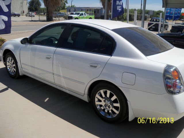 Nissan Altima 2004 photo 3