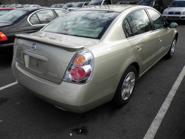 Nissan Altima 2004 photo 3