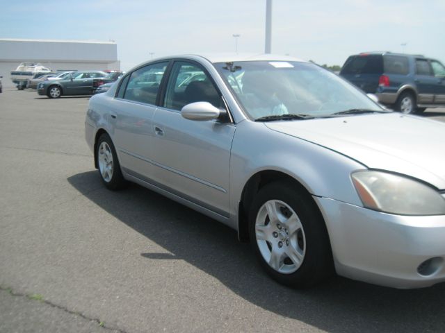 Nissan Altima 2004 photo 10