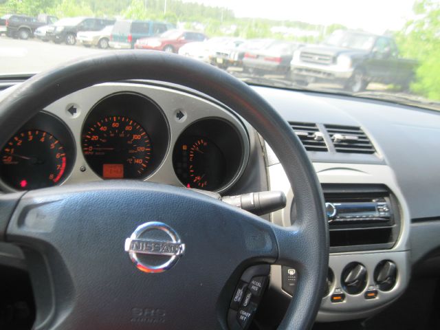 Nissan Altima 2004 photo 4