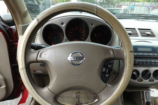 Nissan Altima 2004 photo 1