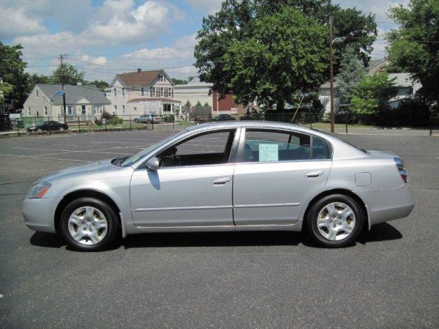 Nissan Altima 2004 photo 2
