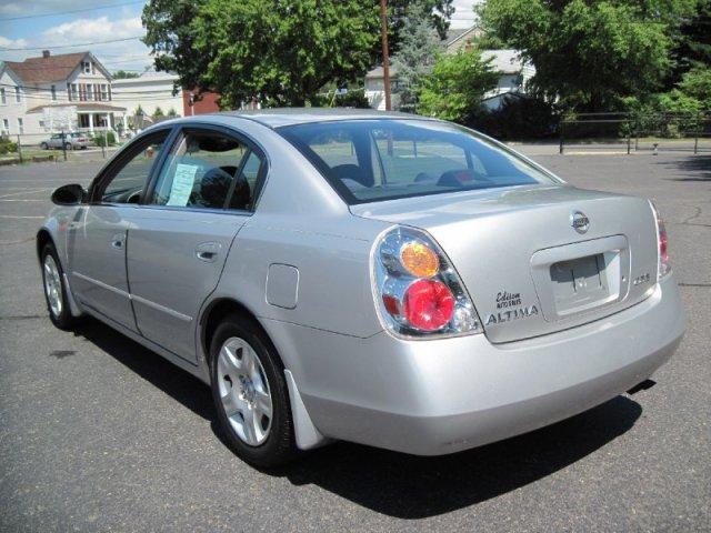 Nissan Altima 2004 photo 4