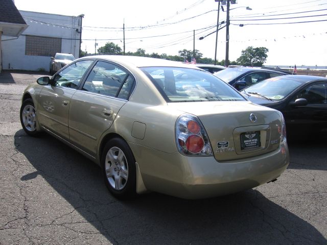 Nissan Altima 2004 photo 2