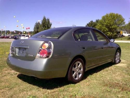 Nissan Altima 2004 photo 4