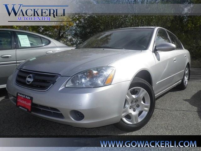 Nissan Altima Pickupslt Quad Cab SWB 4WD 4x4 Truck Sedan