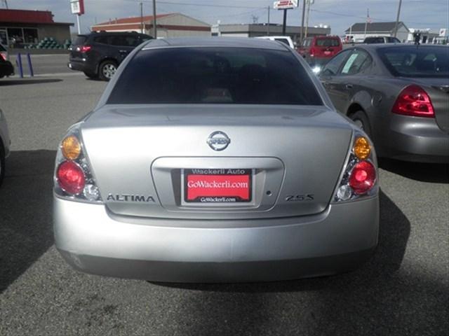 Nissan Altima 2004 photo 4