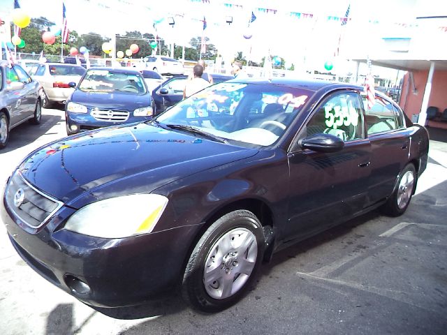 Nissan Altima 2004 photo 2
