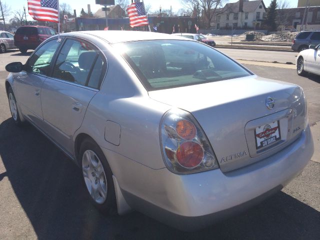 Nissan Altima 2004 photo 2