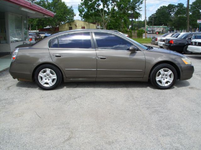 Nissan Altima 2004 photo 4