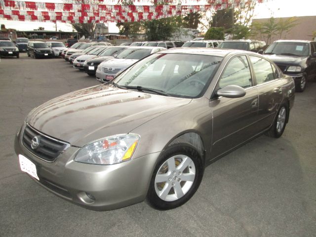 Nissan Altima 2004 photo 1