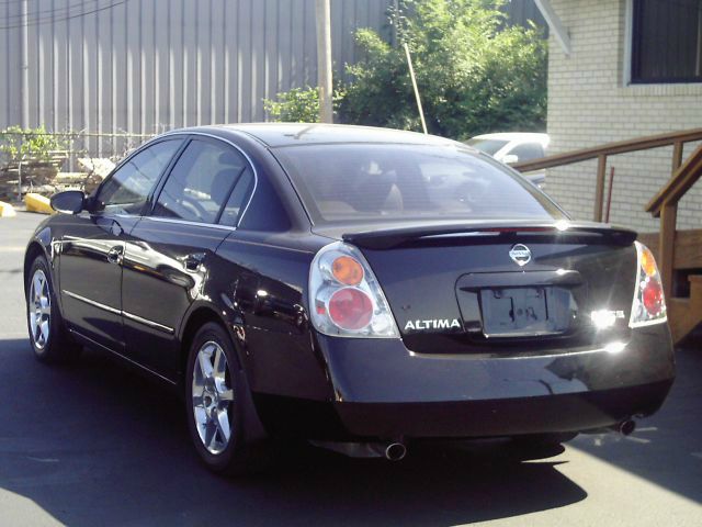 Nissan Altima 2004 photo 2