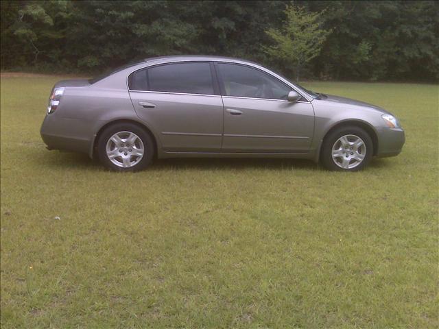 Nissan Altima 2004 photo 1