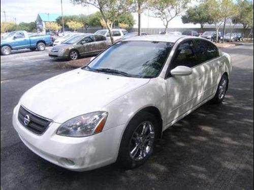 Nissan Altima 2004 photo 1