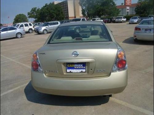 Nissan Altima 2004 photo 4