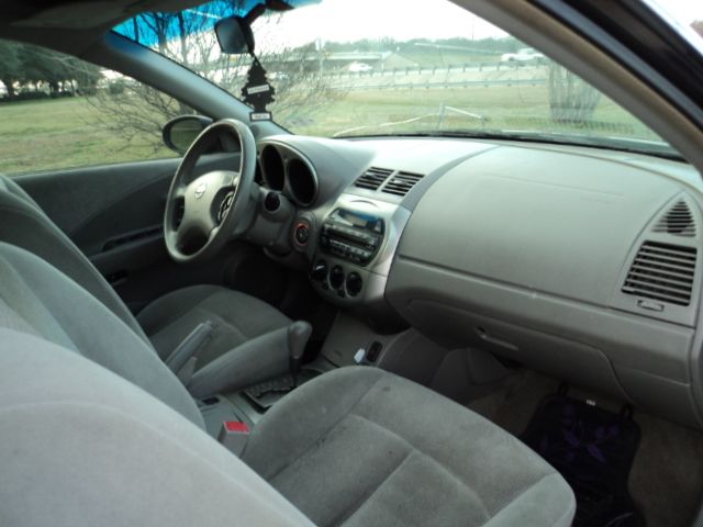 Nissan Altima 2004 photo 1