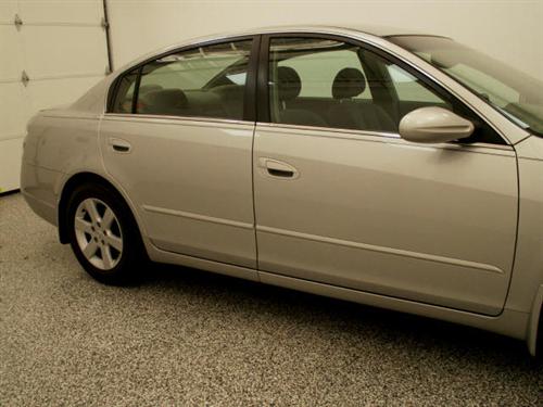 Nissan Altima 2004 photo 1