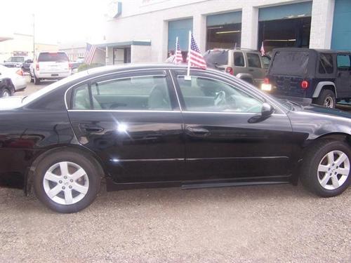 Nissan Altima 2004 photo 2