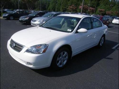 Nissan Altima 2004 photo 2