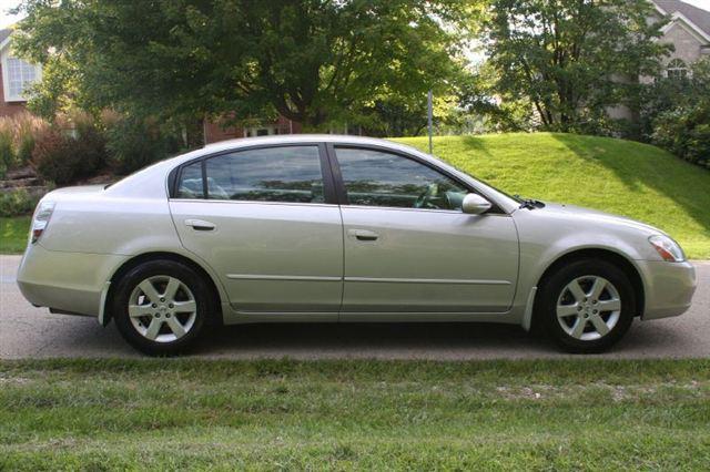 Nissan Altima 2004 photo 3