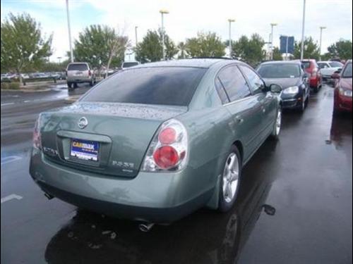 Nissan Altima 2005 photo 4