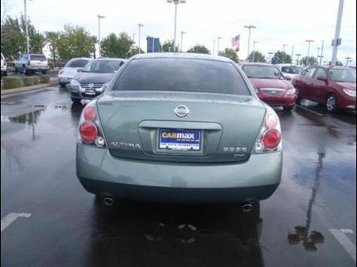 Nissan Altima 2005 photo 5
