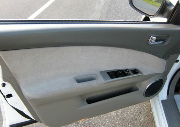 Nissan Altima 2dr Cpe Performance Manual Sedan