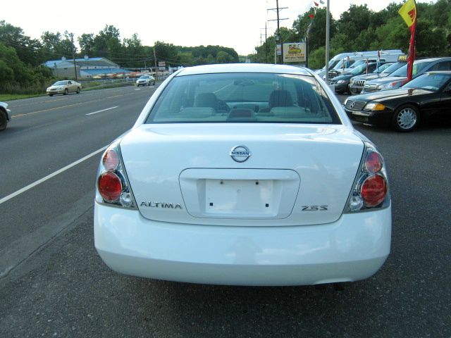 Nissan Altima 2005 photo 1