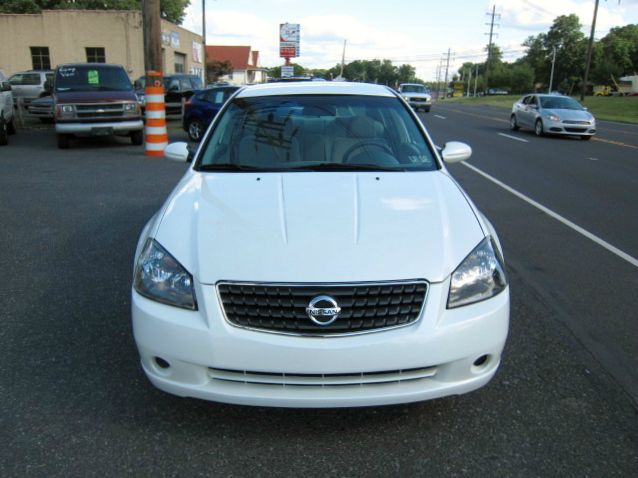 Nissan Altima 2005 photo 3