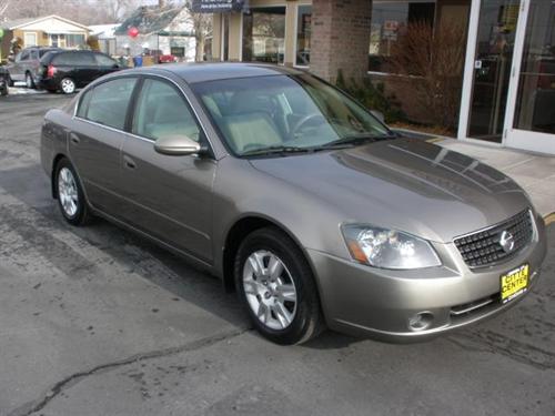 Nissan Altima 2005 photo 1