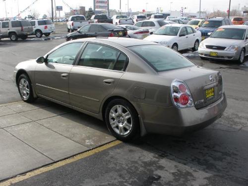 Nissan Altima 2005 photo 3