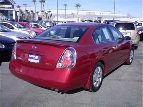 Nissan Altima 2005 photo 4