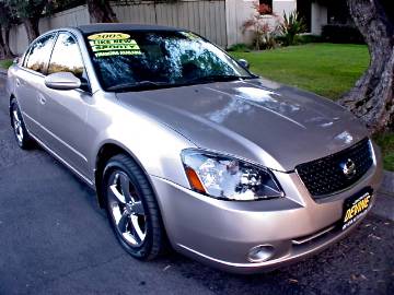 Nissan Altima 2005 photo 1